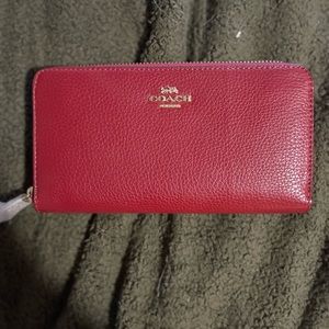 Coach Full-size Zipper Wallet
